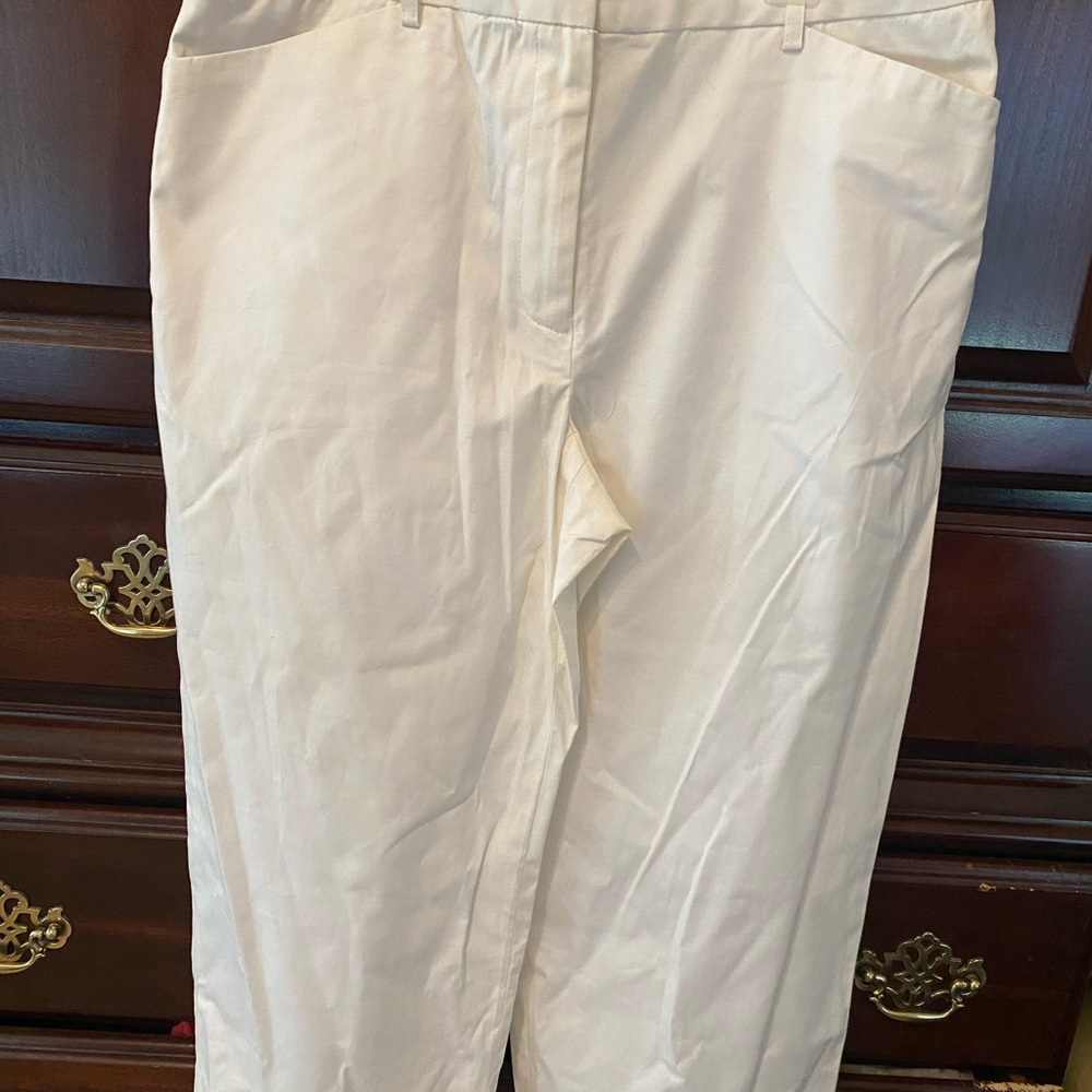 Women’s white Pants